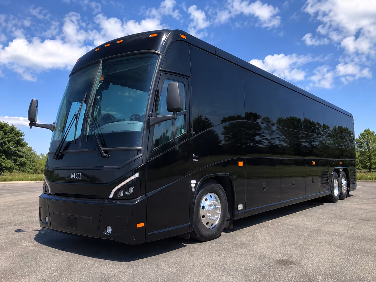 shuttle buses for guests crossing the elizabeth river tunnels
